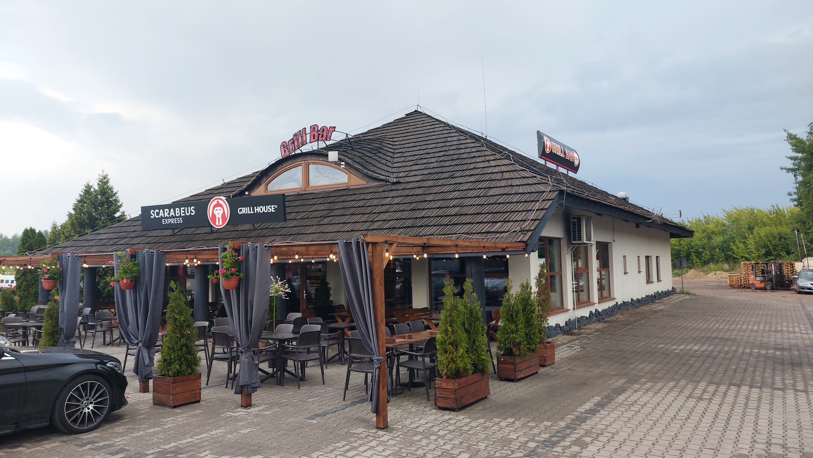 Scarabeus Grill Bar - galeria